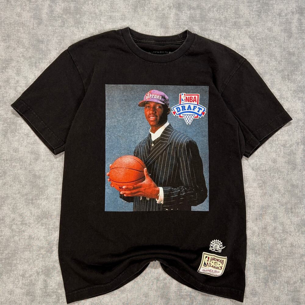 Mitchell & Ness Tracy McGrady Toronto Raptors draft day photo graphic tee mens S